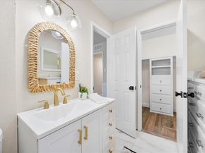 1038  Lakeview Drive , Mesquite Texas 75149