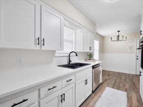 1038  Lakeview Drive , Mesquite Texas 75149