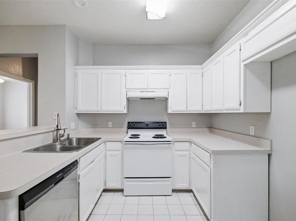 1001  Brenner Court , Arlington Texas 76017