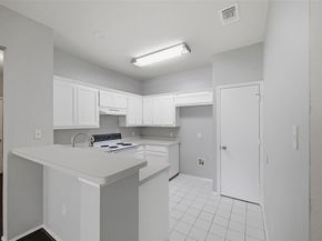 1001  Brenner Court , Arlington Texas 76017