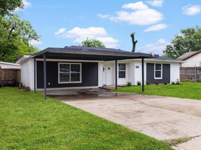 5217  Nell Street , Fort Worth Texas 76119