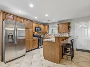 635  Classen Drive , Dallas Texas 75218