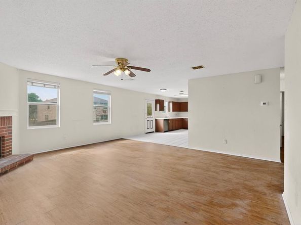 602  Flooded Gum Street , Arlington Texas 76002