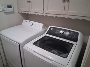 1212  Whispering Circle , Dallas Texas 75241