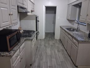 1212  Whispering Circle , Dallas Texas 75241