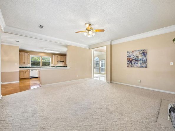6602  Lynch Lane , Garland Texas 75044