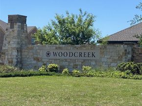 813  Mildren Lane , Fate Texas 75087