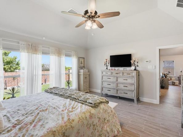 813  Mildren Lane , Fate Texas 75087
