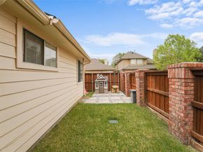 411  Red River Trail , Irving Texas 75063