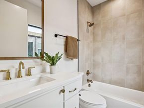 2147  Mail Avenue  103, Dallas Texas 75235