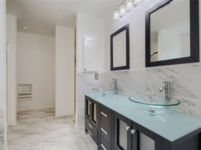 1614  Powder Horn Lane , Arlington Texas 76018