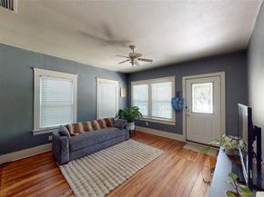 704  Cameron Avenue , Dallas Texas 75223