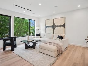 4534  Lake Avenue  104, Dallas Texas 75219