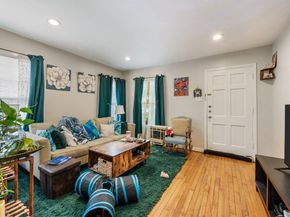 412 N Montreal  , Dallas Texas 75208