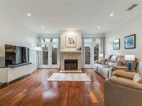 4307  Gilbert Avenue  102, Dallas Texas 75219