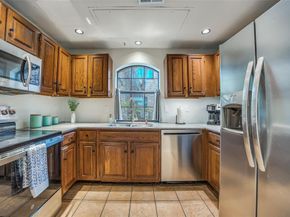 4307  Gilbert Avenue  102, Dallas Texas 75219