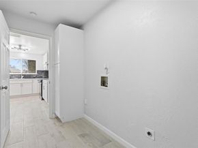 1813  Crockett Street , Garland Texas 75042