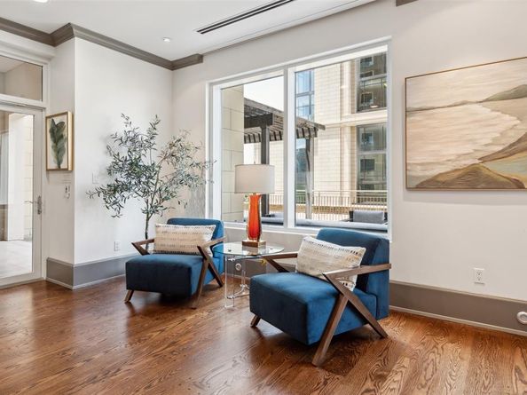 2300  Wolf Street  3D, Dallas Texas 75201