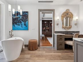 2300  Wolf Street  3D, Dallas Texas 75201