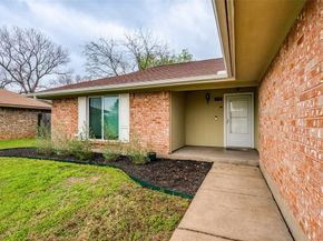 732  Danvers Lane , Mansfield Texas 76063