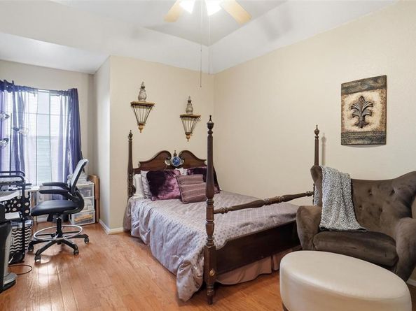 1812  Haley Circle , Carrollton Texas 75006