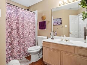 1812  Haley Circle , Carrollton Texas 75006