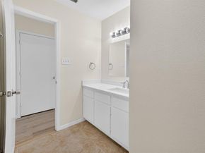 2971  Loving Avenue , Fort Worth Texas 76106