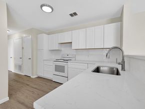 2971  Loving Avenue , Fort Worth Texas 76106