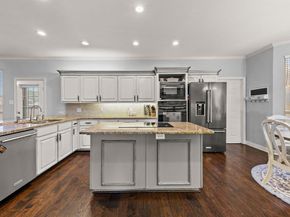 2115  Alto Avenue , Carrollton Texas 75007