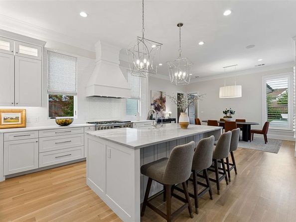 7110  Robin Road , Dallas Texas 75209