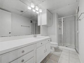 15151  Berry Trail  910, Dallas Texas 75248