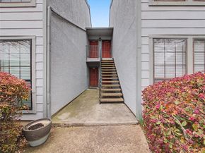 15151  Berry Trail  910, Dallas Texas 75248