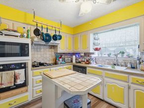 604 S Briarcrest Drive , Richardson Texas 75081