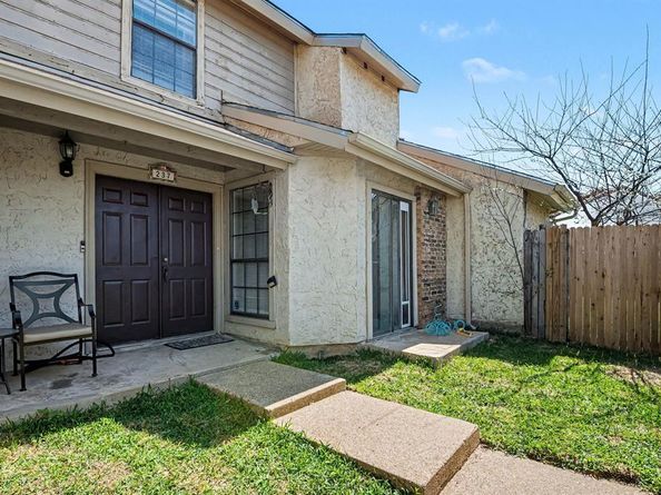 237  Shady Lane Drive , Fort Worth Texas 76112