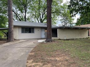 518 W Lovers Lane , Arlington Texas 76010