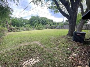 518 W Lovers Lane , Arlington Texas 76010