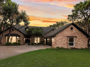 811  Cobblestone Court , Cedar Hill Texas 75104