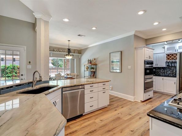 213  Ledgenest Drive , McKinney Texas 75072