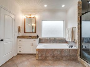 4917  Ridglea Hills Court , Fort Worth Texas 76116