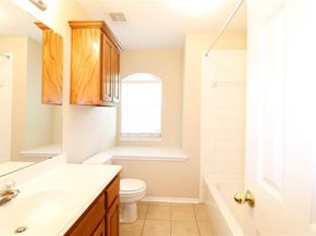400  Chatham Street , Sunnyvale Texas 75182