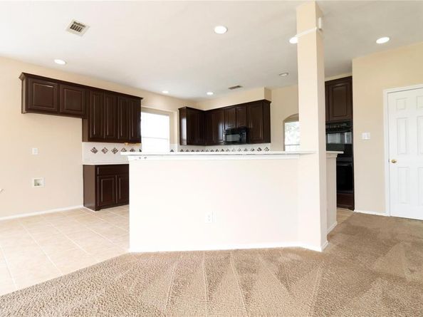 400  Chatham Street , Sunnyvale Texas 75182