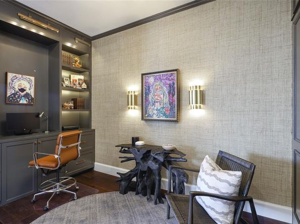 2200  Victory Avenue  2207, Dallas Texas 75219