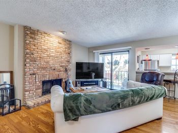 15151  Berry Trail 