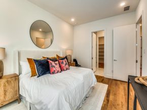 426 W 9th Street  105, Dallas Texas 75208