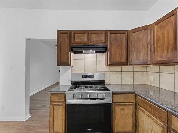 2220  Chestnut Avenue , Fort Worth Texas 76164