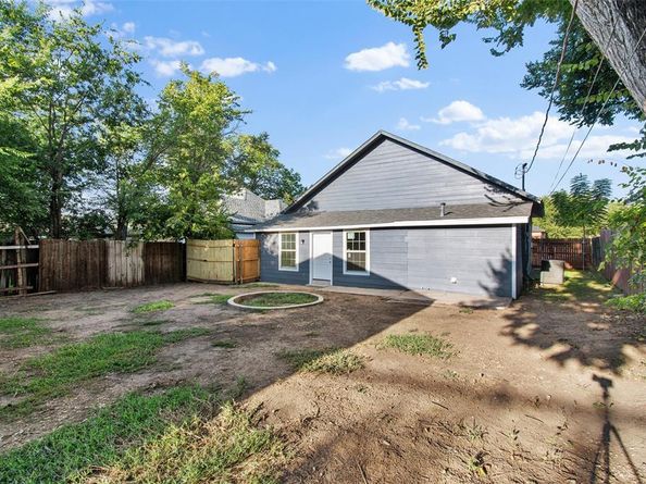 2220  Chestnut Avenue , Fort Worth Texas 76164