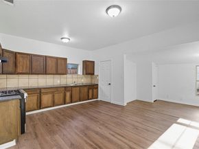 2220  Chestnut Avenue , Fort Worth Texas 76164