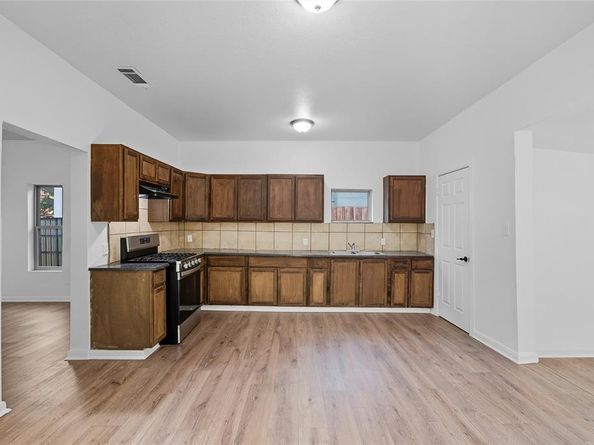 2220  Chestnut Avenue , Fort Worth Texas 76164