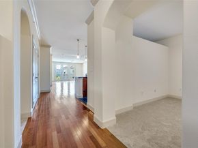 3818  Holland Avenue  206, Dallas Texas 75219