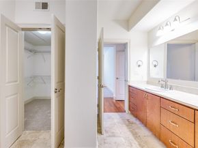 3818  Holland Avenue  206, Dallas Texas 75219